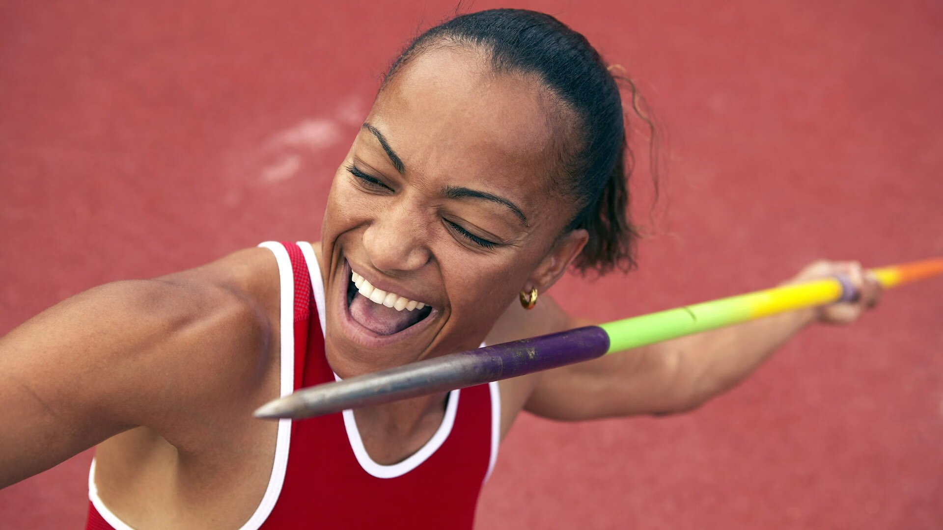 短跑新星闪耀全国田径锦标赛,破纪录夺冠引关注